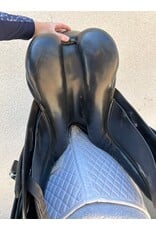 Windsor Dressage Saddle 18" Seat, Number 4 Fit Tree