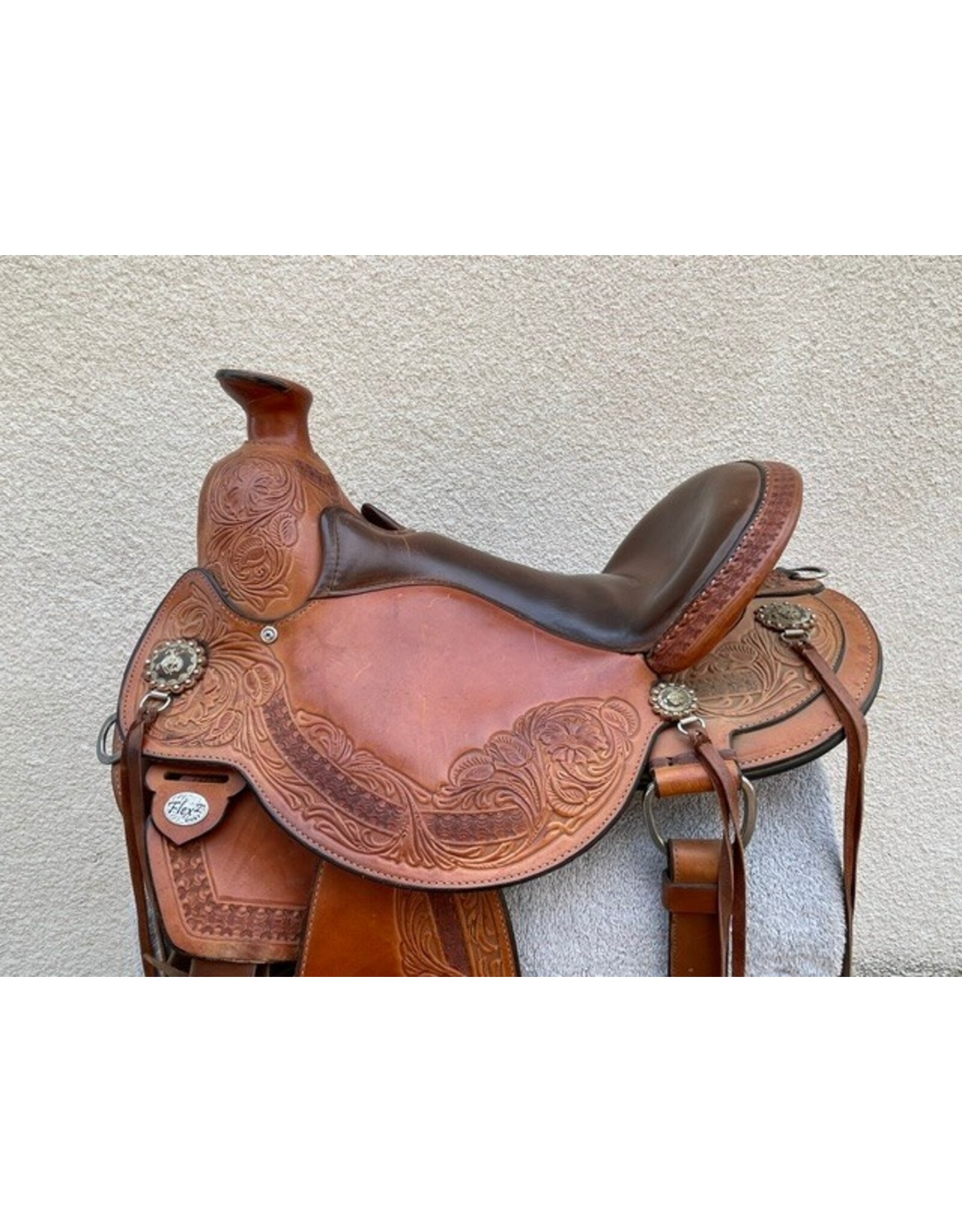 Circle Y Walnut Grove Trail Saddle 16" Seat, Flex 2 Tree w/ Wide Bars