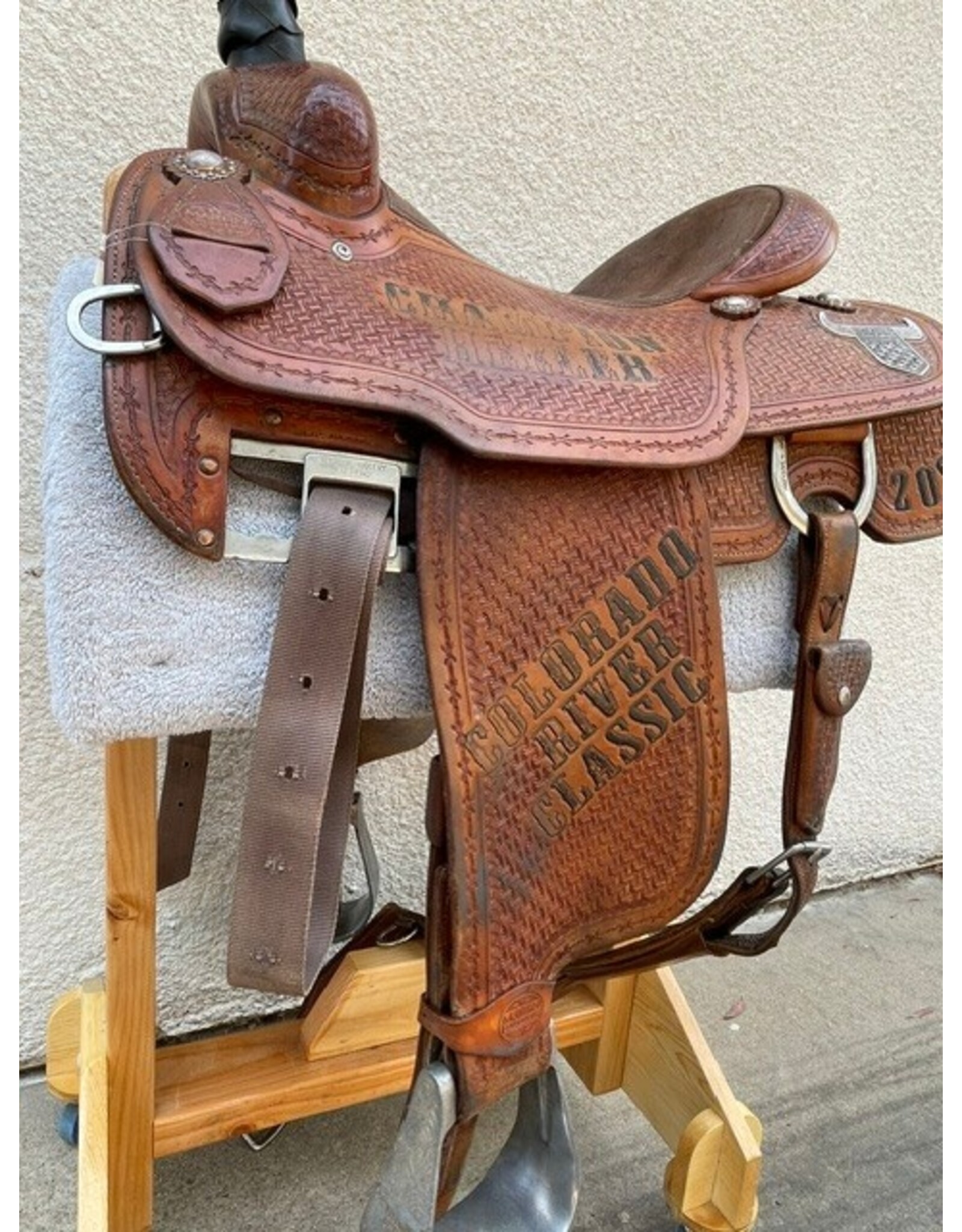 Martin Saddlery Roping Saddle 15" Seat, 8" Gullet