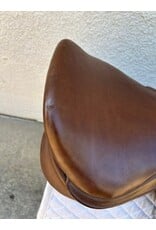 M Toulouse Close Contact Monoflap 17.5" Seat, Adjustable Tree