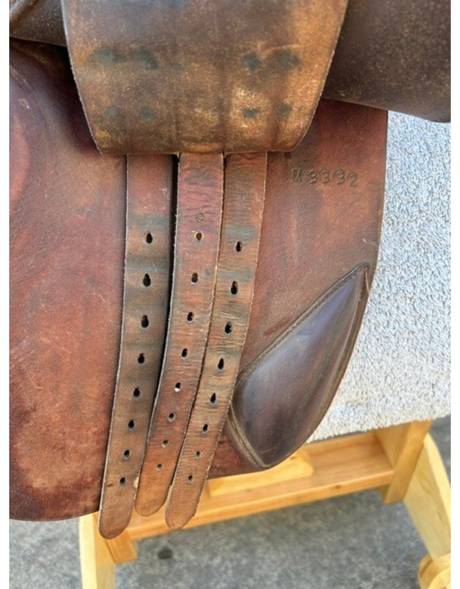 Barnsby Close Contact Jump Saddle 17" Medium Tree