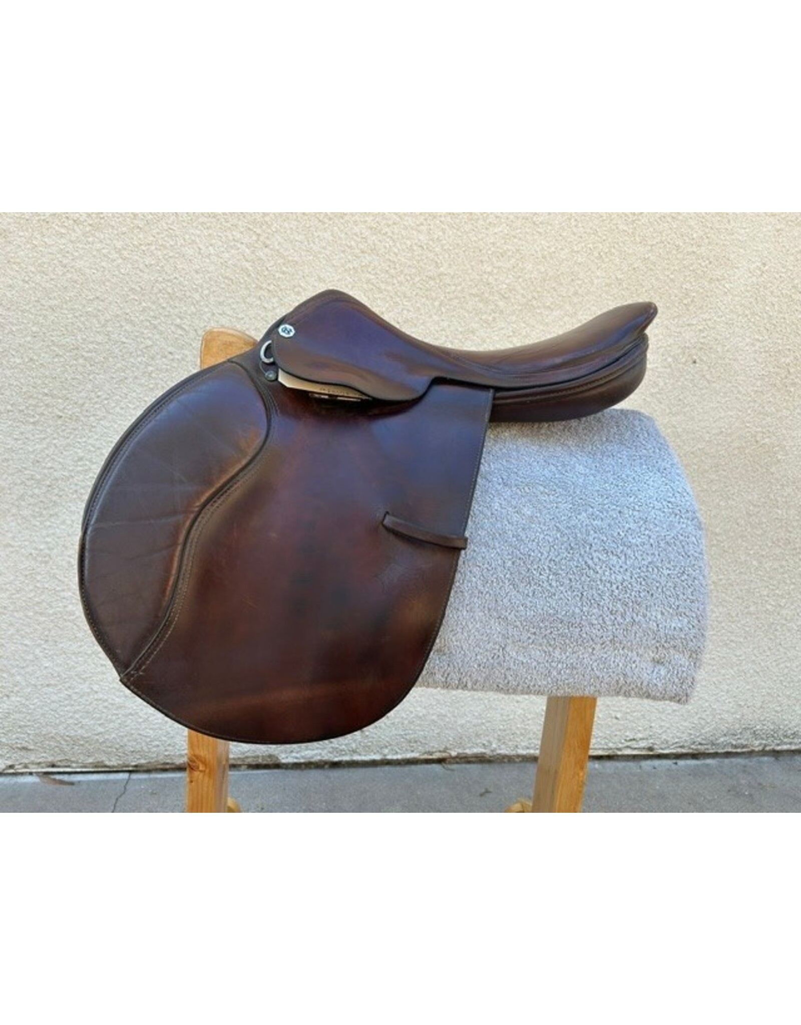Barnsby Close Contact Jump Saddle 17" Medium Tree