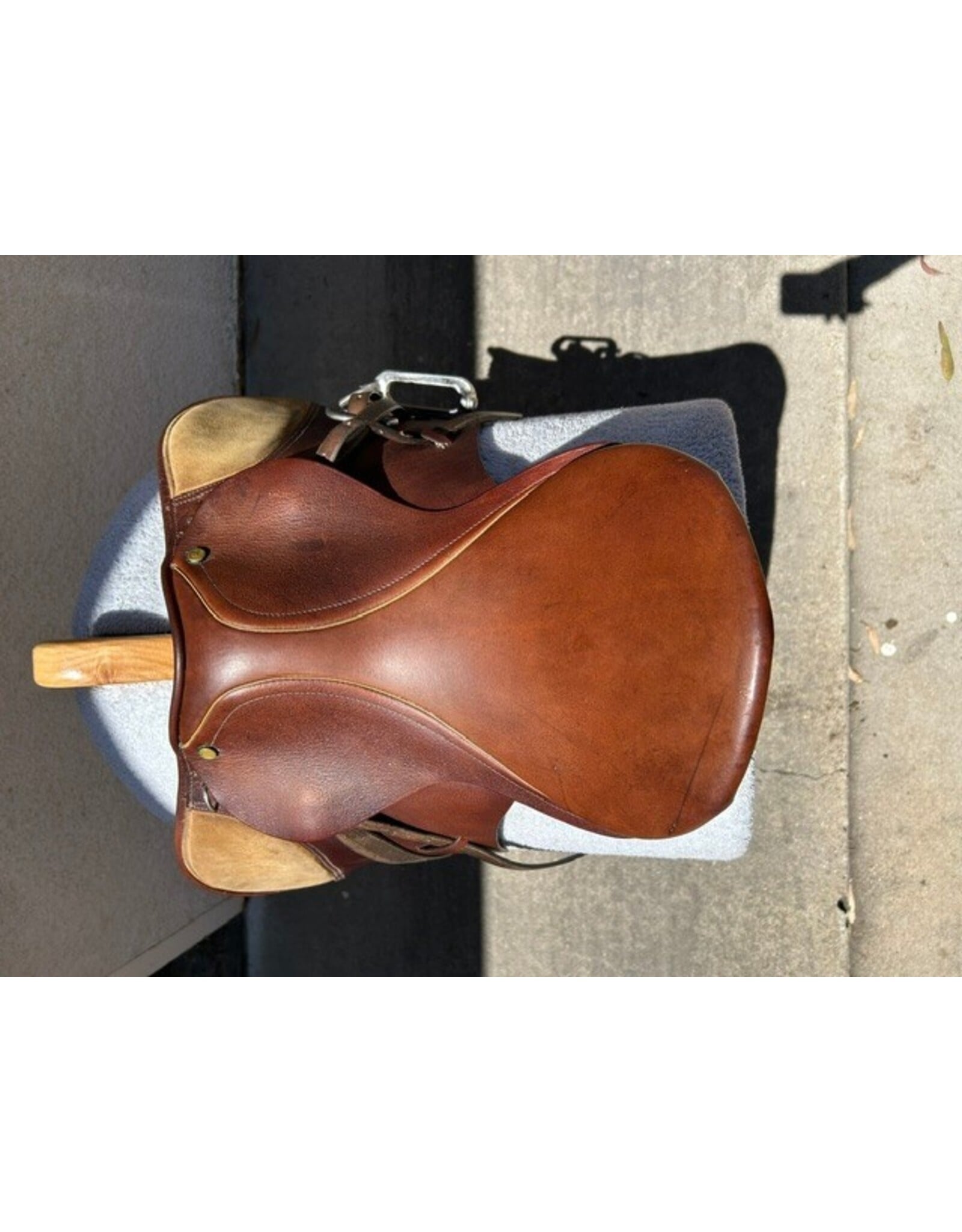 Collegiate Jump Saddle 16" Seat w/ Leathers and Irons