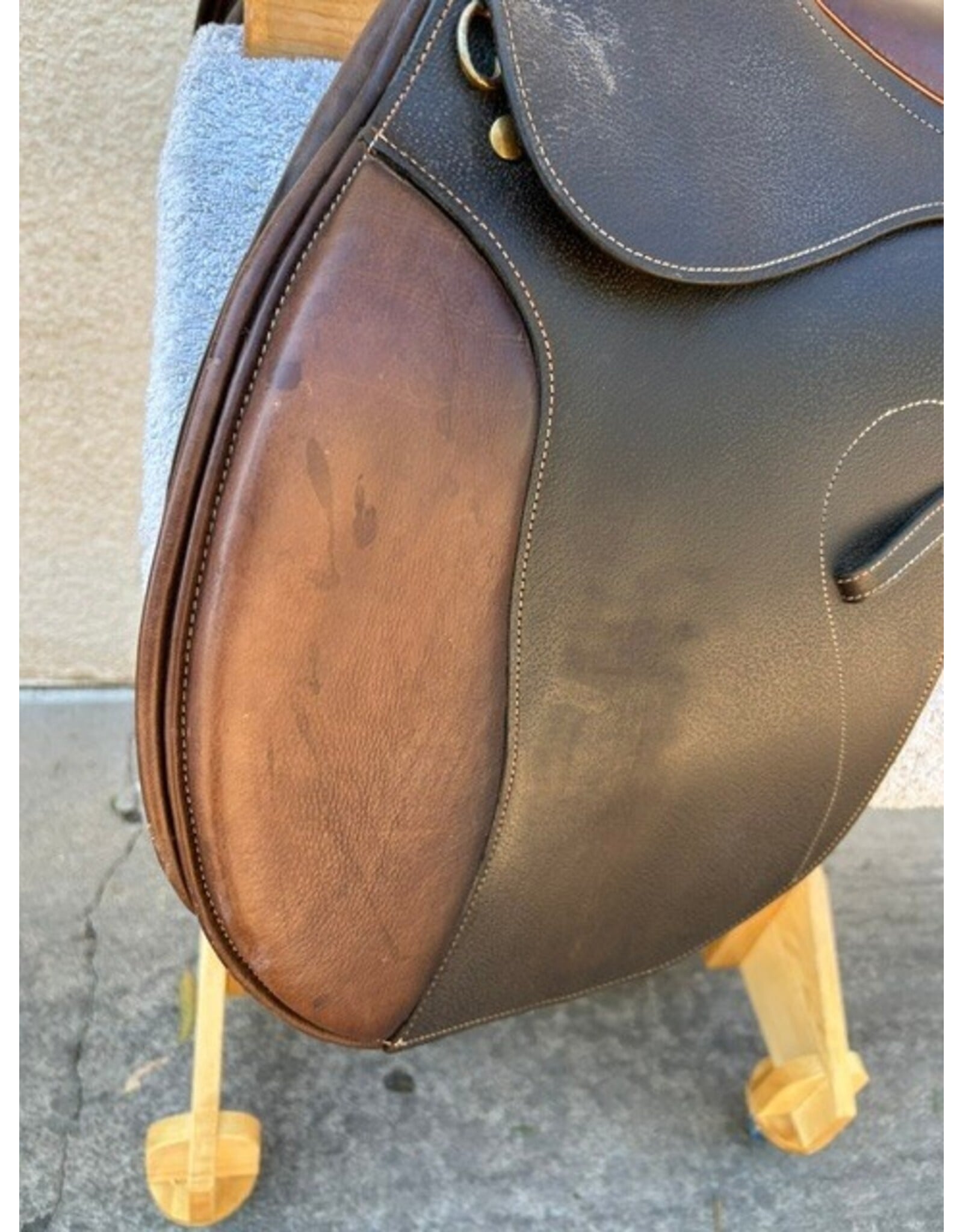 HDR Memor-X Close Contact Saddle 18" Seat, XW Tree