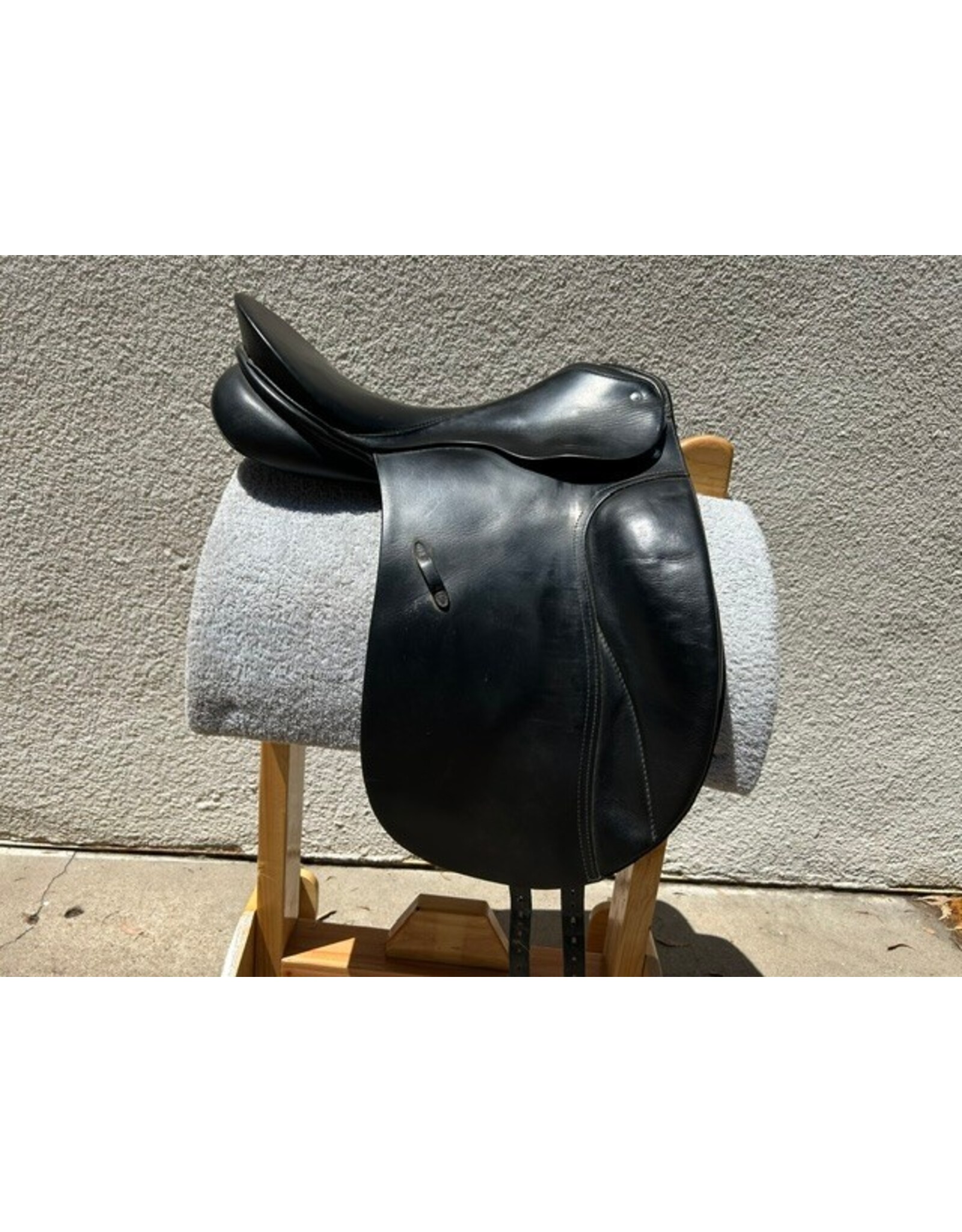 Passier Nicole's Grand Gilbert 17.5" Seat