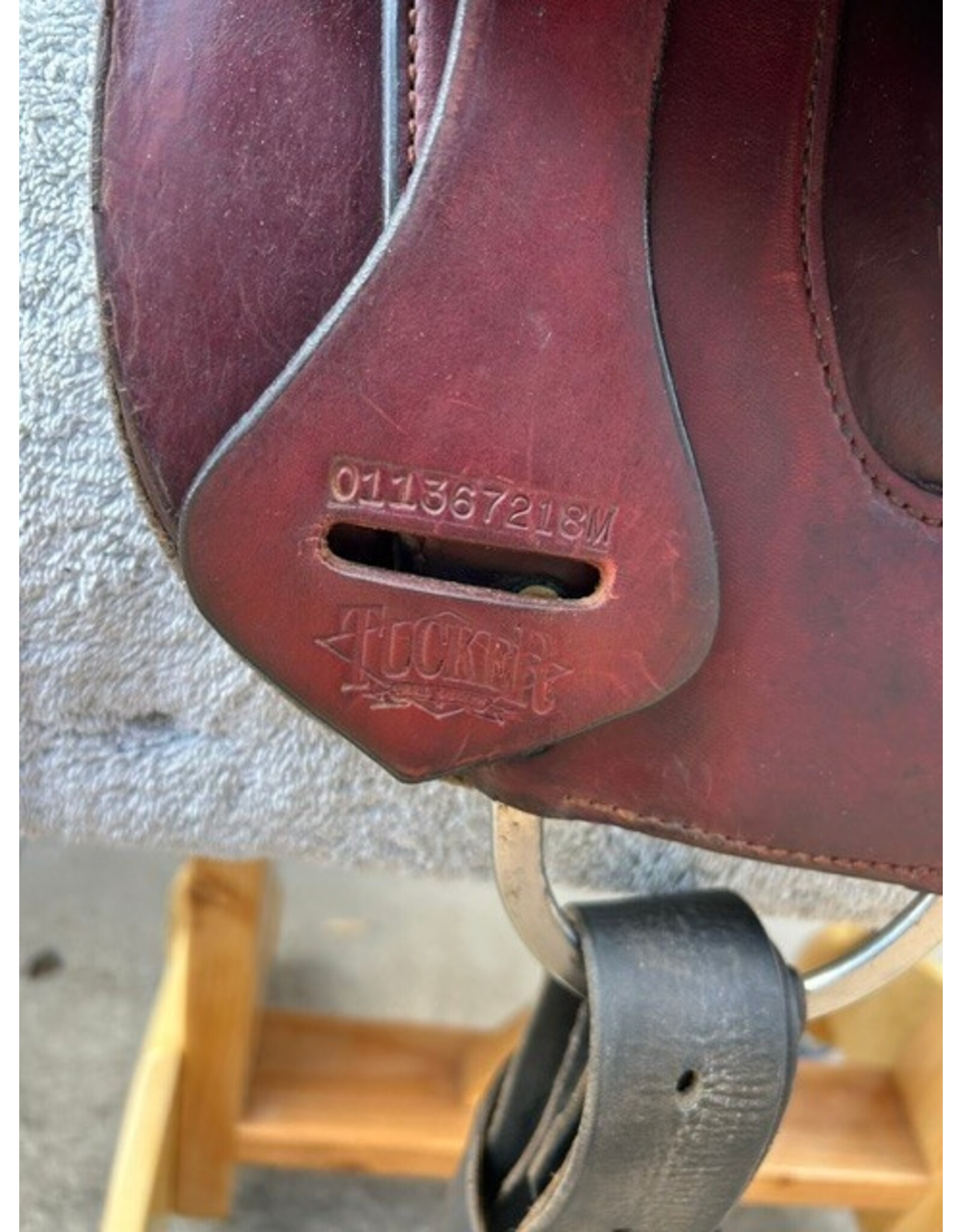 Tucker Plantation Endurance Saddle 17.5" Seat, Medium Tree