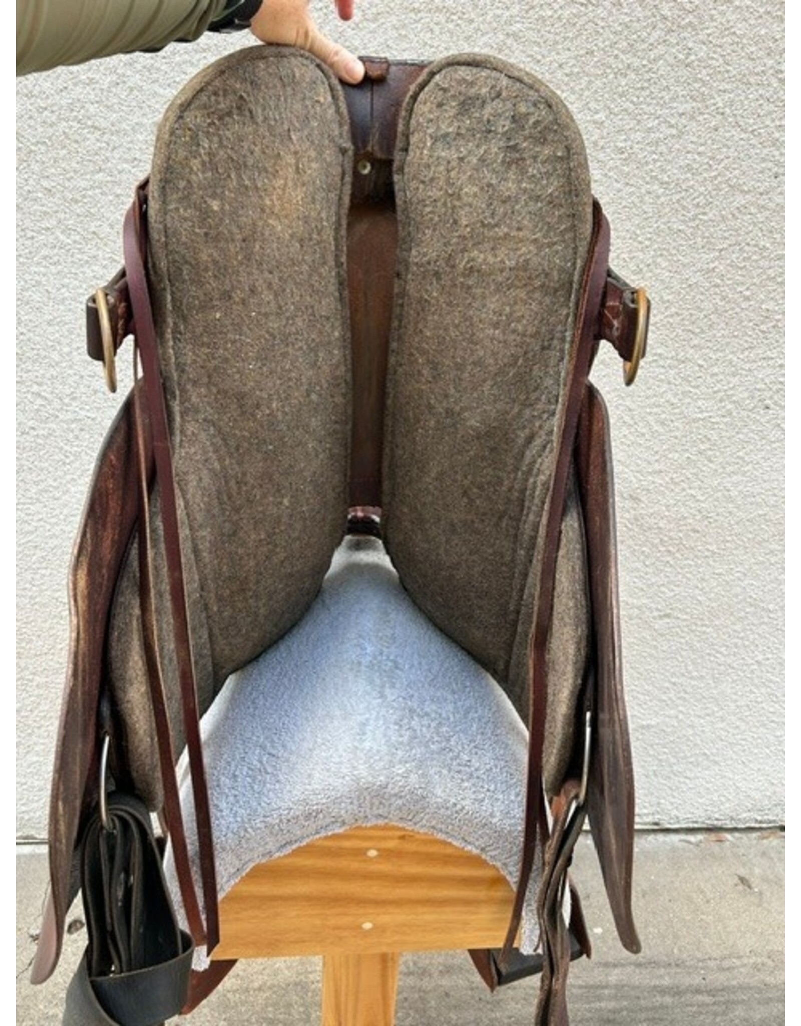 Tucker Plantation Endurance Saddle 17.5" Seat, Medium Tree