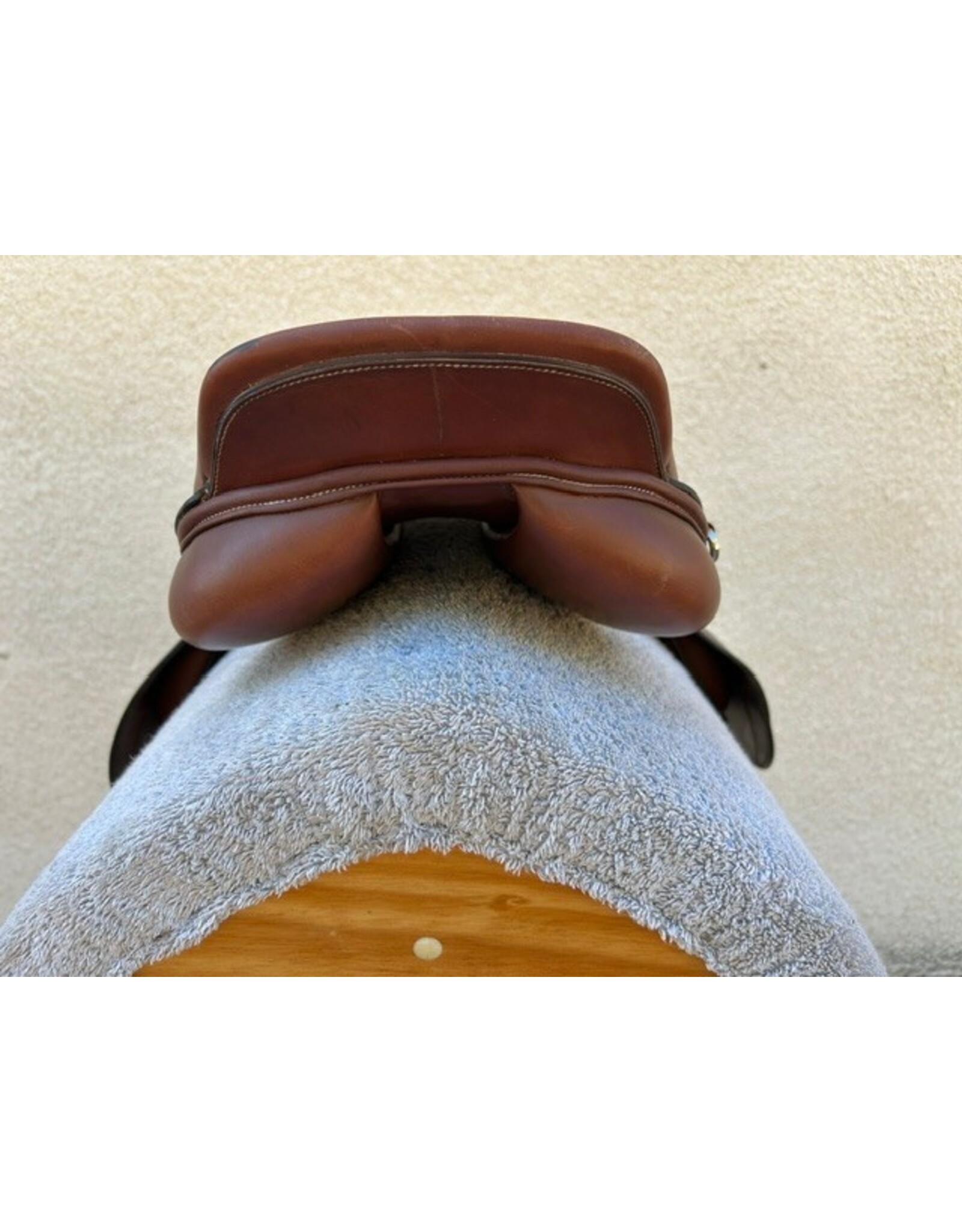 Thornhill 15.5" Seat, 4"  Gullet