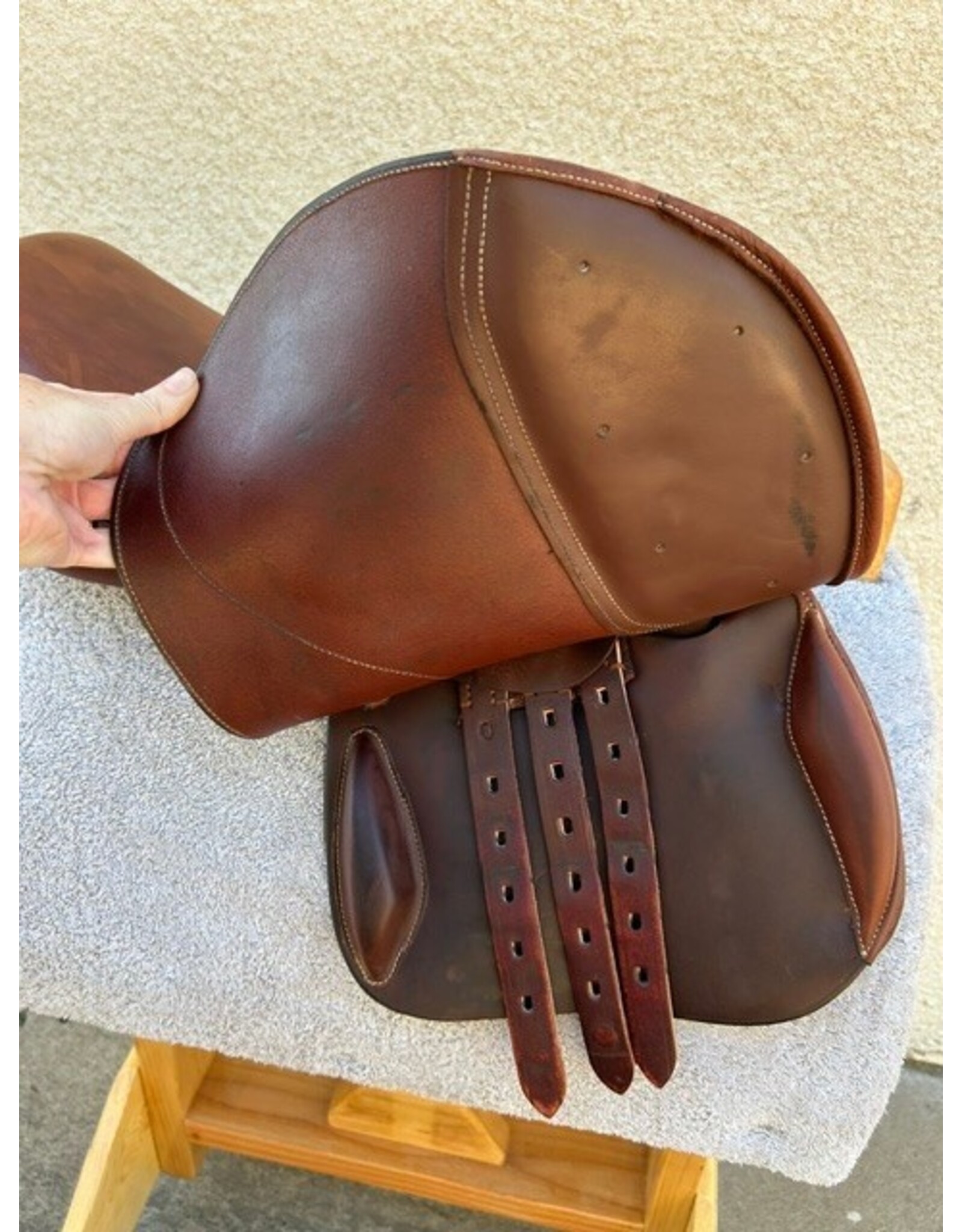 Thornhill 15.5" Seat, 4"  Gullet