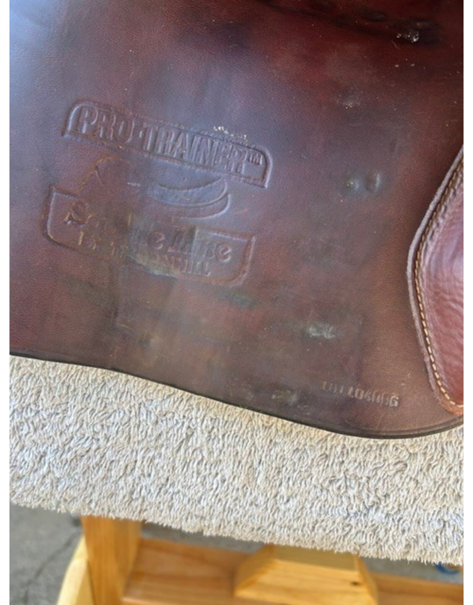 Thornhill 15.5" Seat, 4"  Gullet