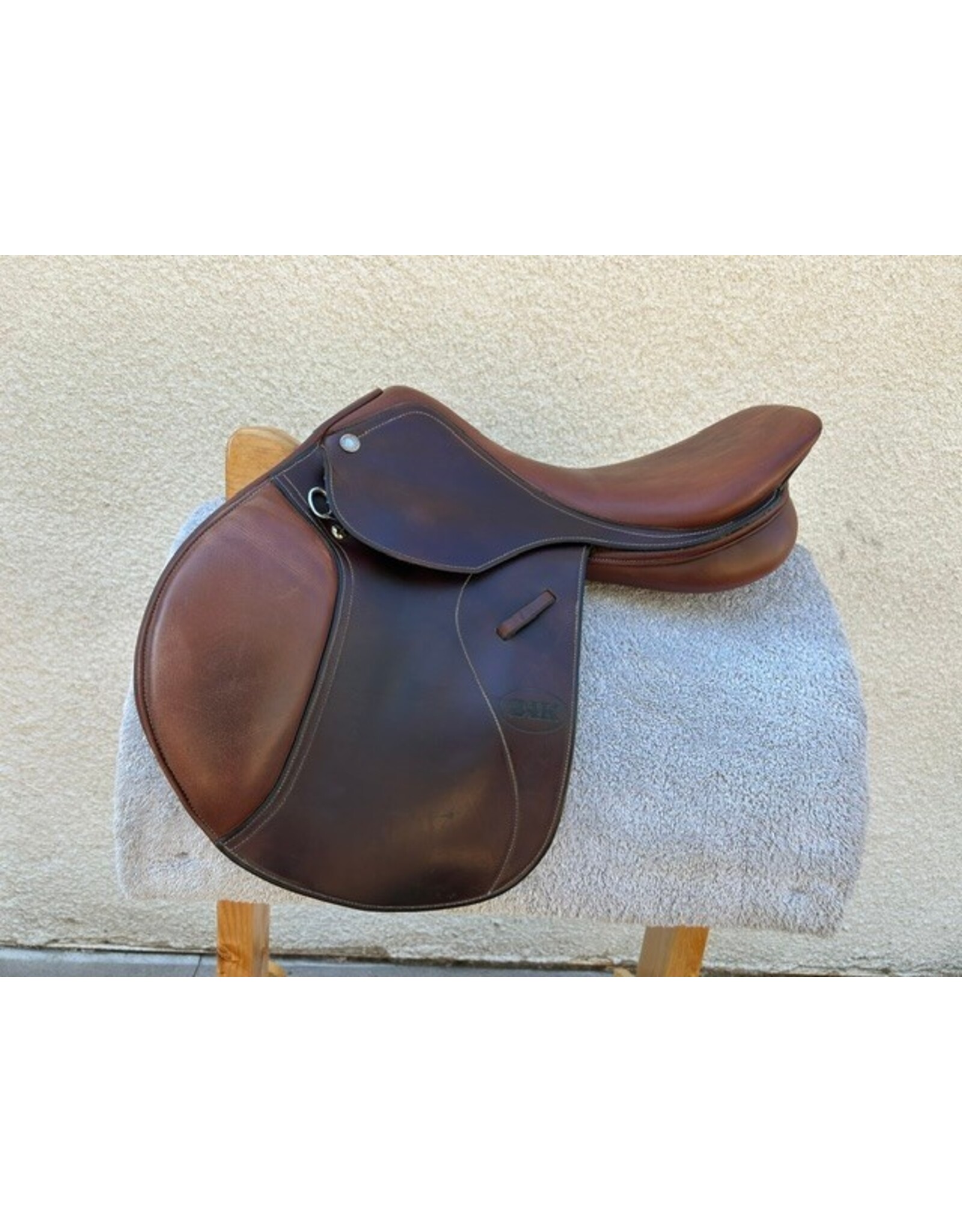 Thornhill 15.5" Seat, 4"  Gullet