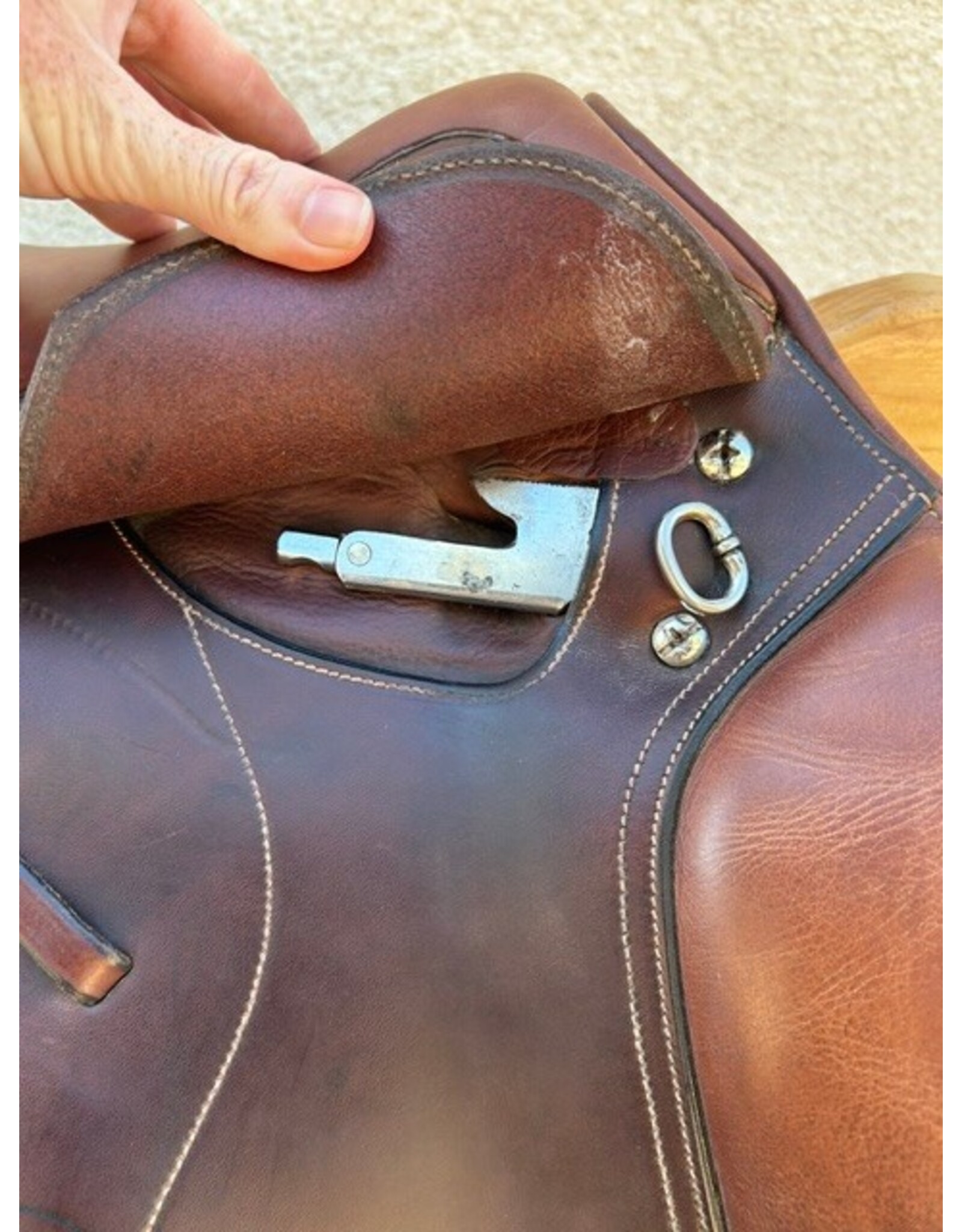 Thornhill 15.5" Seat, 4"  Gullet