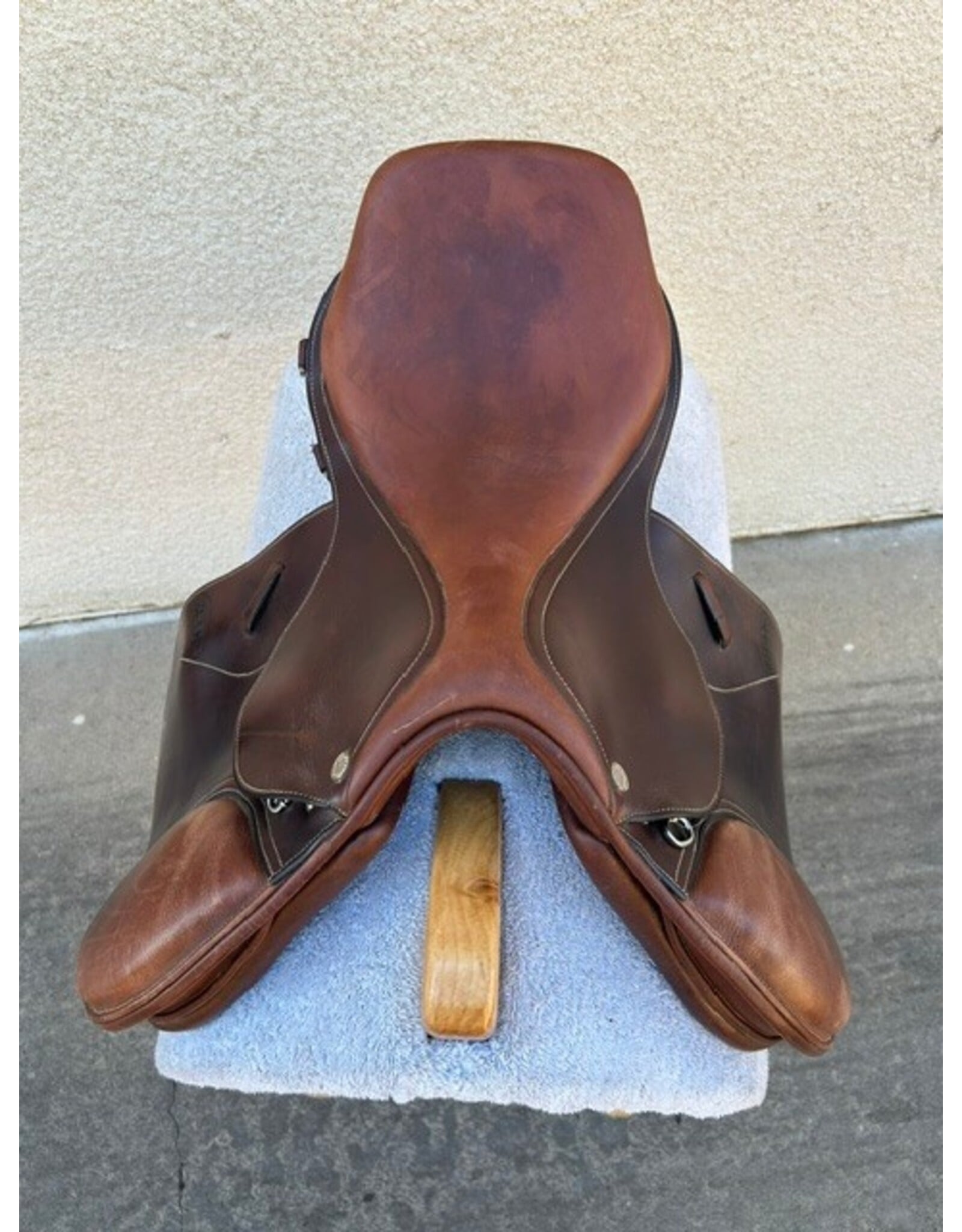 Thornhill 15.5" Seat, 4"  Gullet