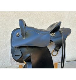 Tucker Style Endurance Saddle  16.5" Seat, Gaited FQ with Cross Fire Rigging