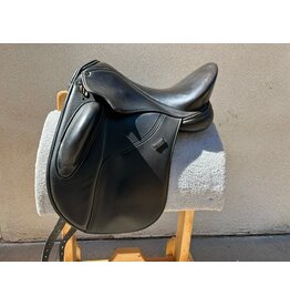 Peter Horobin Monoflap Dressage Saddle 17" Seat, Adjustable Tree