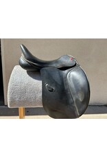 Duett "Fidelio" Dressage Saddle 18" Seat 36 Tree