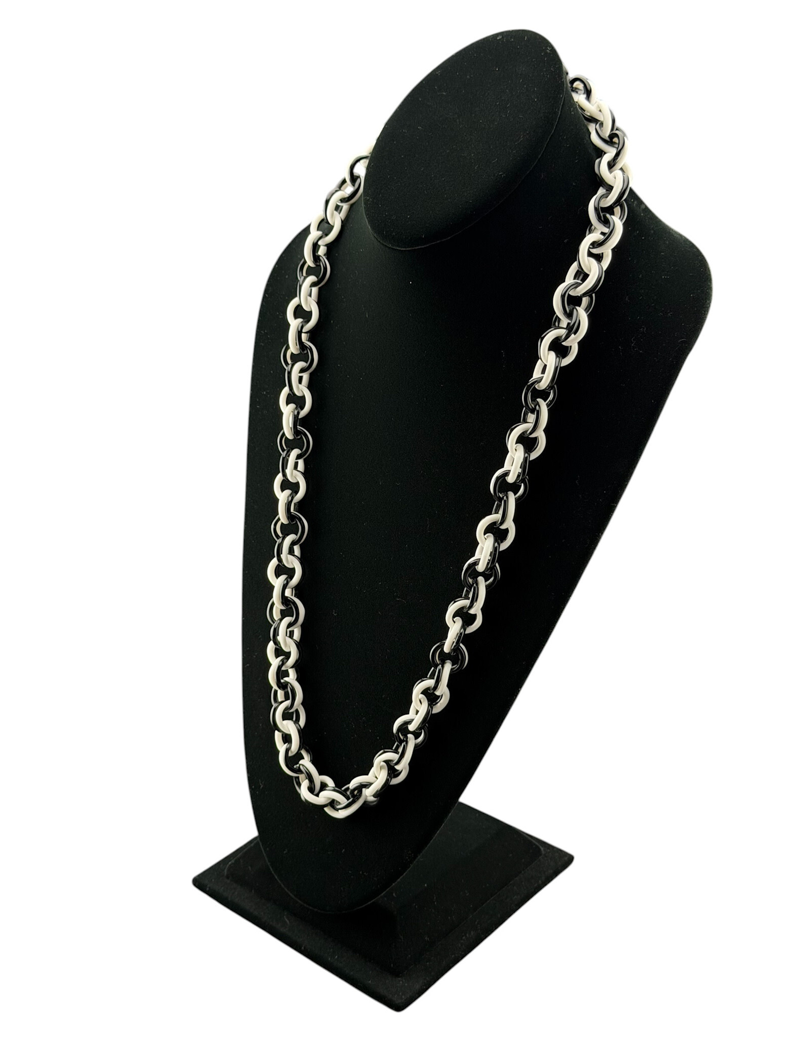 Black And White Glass Chain Link Necklace