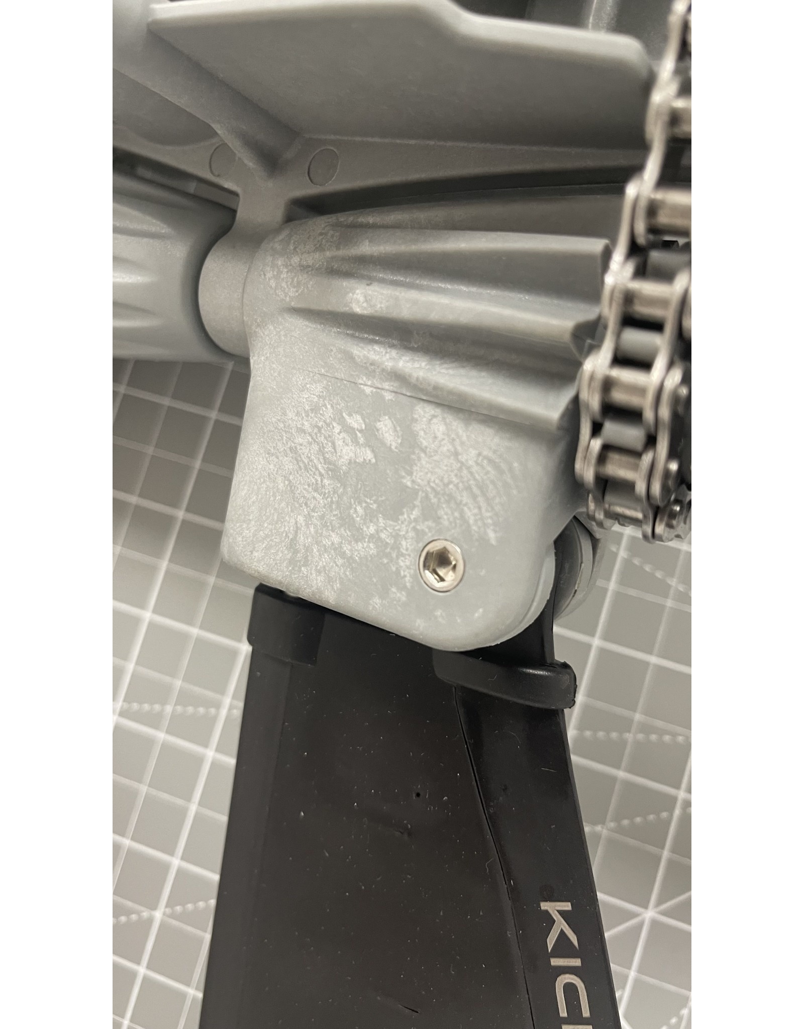 Hobie Hobie Mast Pivot Screw Kickup - X-58