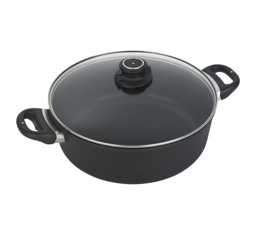 Swiss Diamond XD Braiser with Lid - 11" (28 cm), 5.3 QT (5 L)