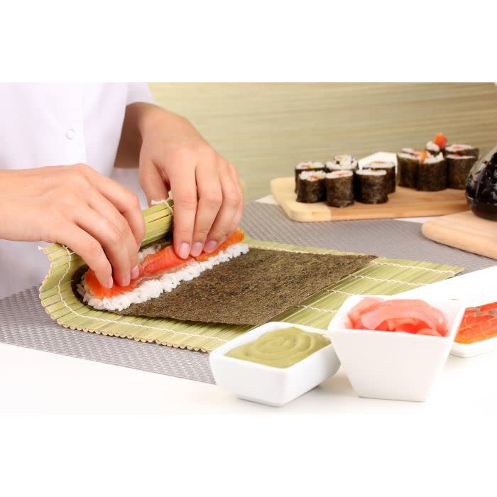 HIC Sushi Mat With Paddle Spoons N Spice