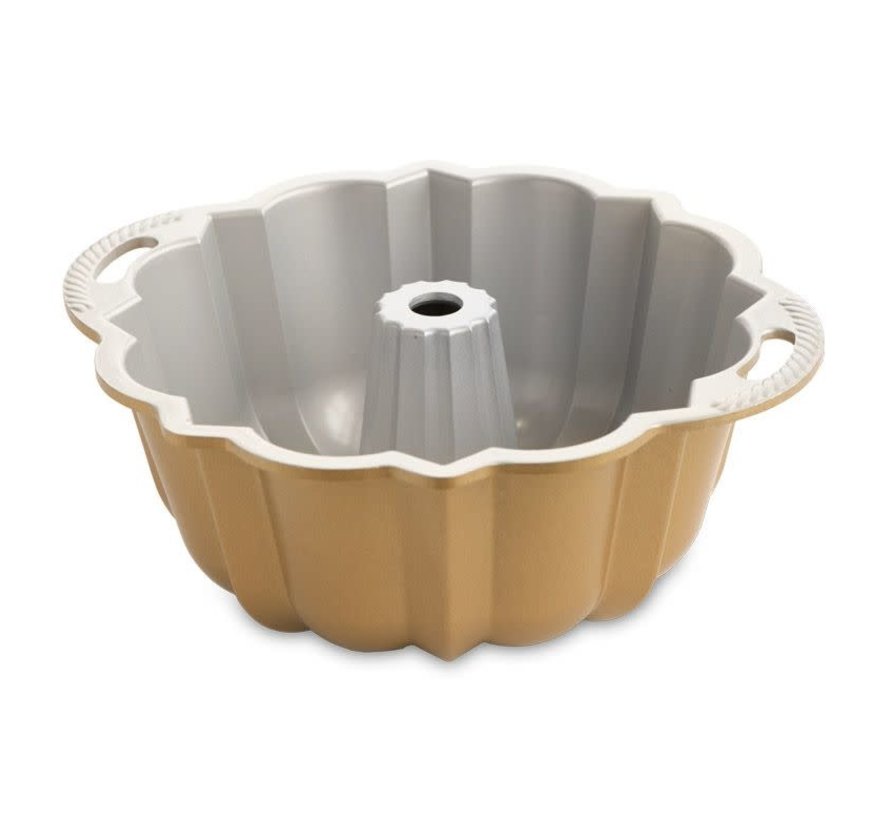 https://cdn.shoplightspeed.com/shops/629628/files/21029923/890x820x2/nordic-ware-anniversary-bundt-pan-10-15-cup.jpg