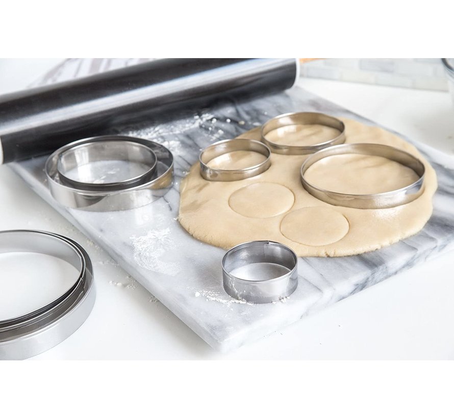 Round 9 Piece Cookie Cutter Set