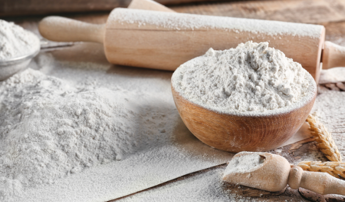 https://cdn.shoplightspeed.com/shops/629628/files/27720205/6-different-types-of-flour-and-when-to-use-them.jpg