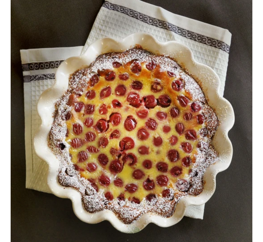 Ruffled Pie Dish - Flour