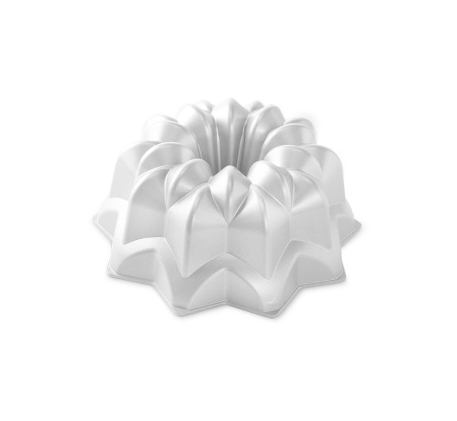 Nordic Ware Vintage Star Bundt Pan