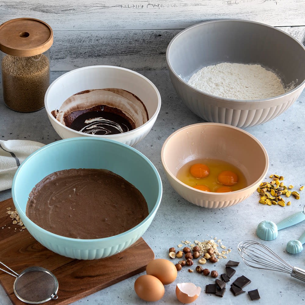 4 pc Cast Iron Ramekin Bakeware Bowl set