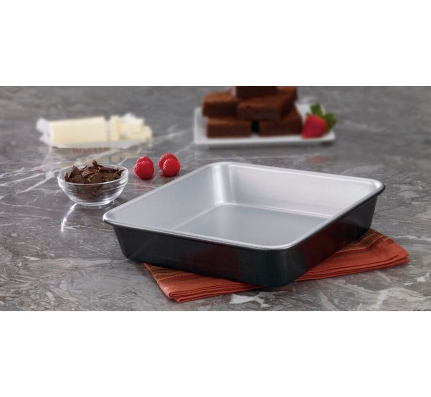 Chef's Classic 9" Square Cake Pan