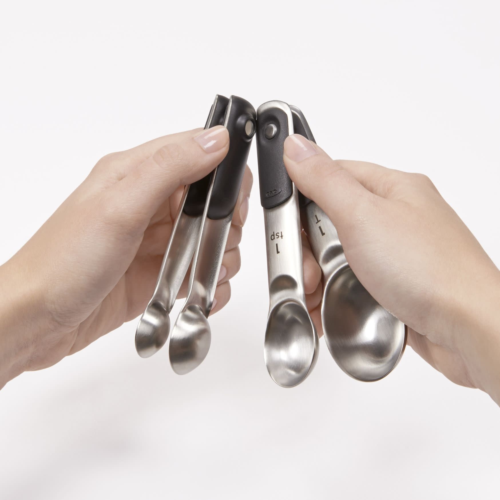 OXO22 OXO GG 4 PC STAINLESS STEEL MEASURING SPOONS - MAGNETS - The Westview  Shop