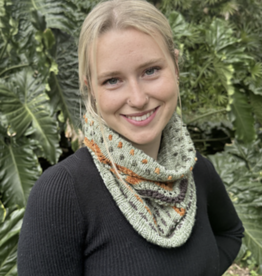 Emma's Yarn Boo-Yah Cowl Kit IN STORE