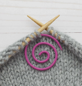 Fox and Pine Spiral Cable Needle