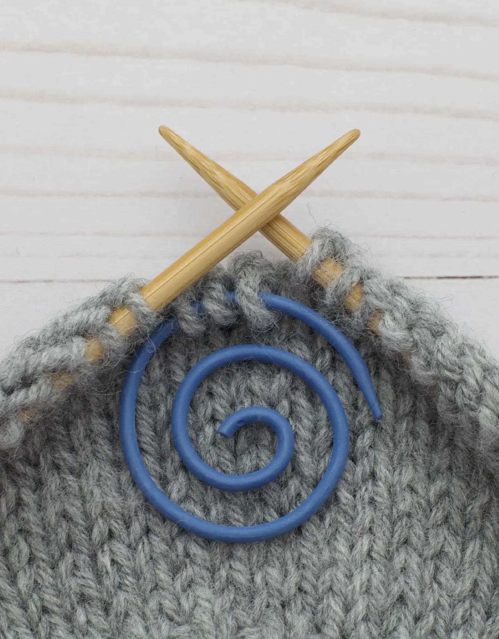 Fox and Pine Spiral Cable Needle