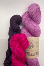 Emma's Yarn I'd Rather Dot Sock & Cowl Kit
