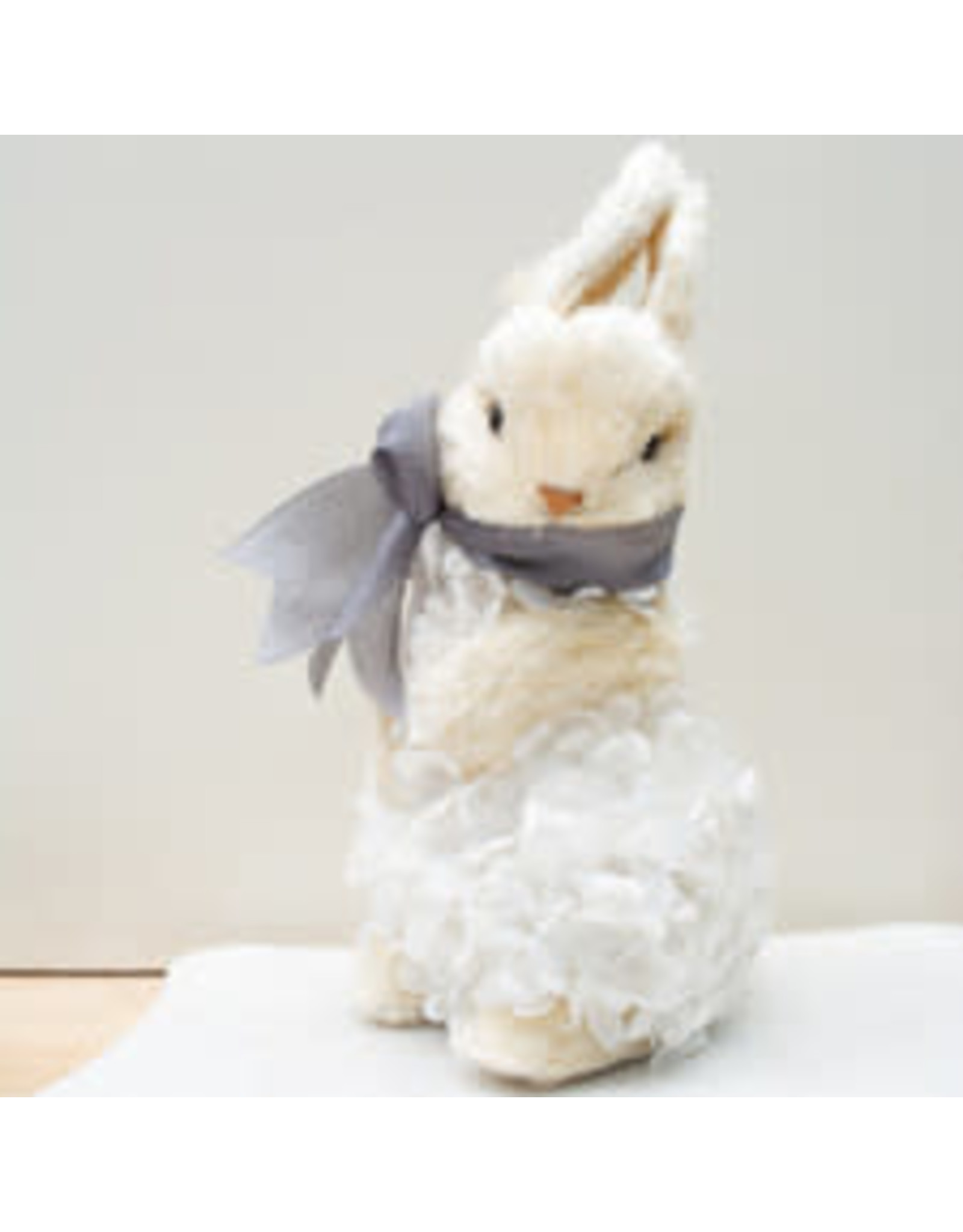 The Royal Standard Hydrangea Lilah Bunny 6 x 10
