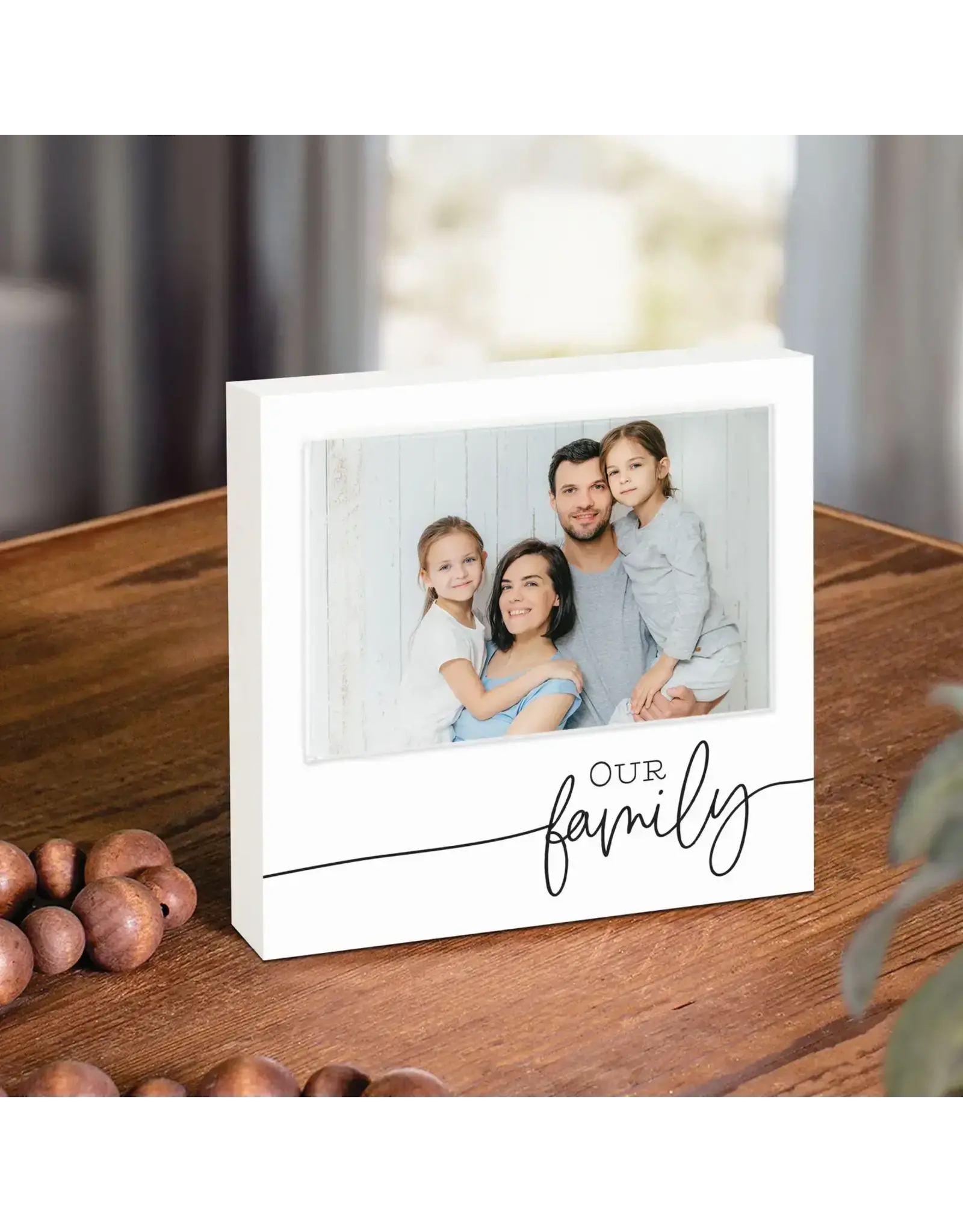 P. Graham Dunn/Faire Our Family Photo Frame