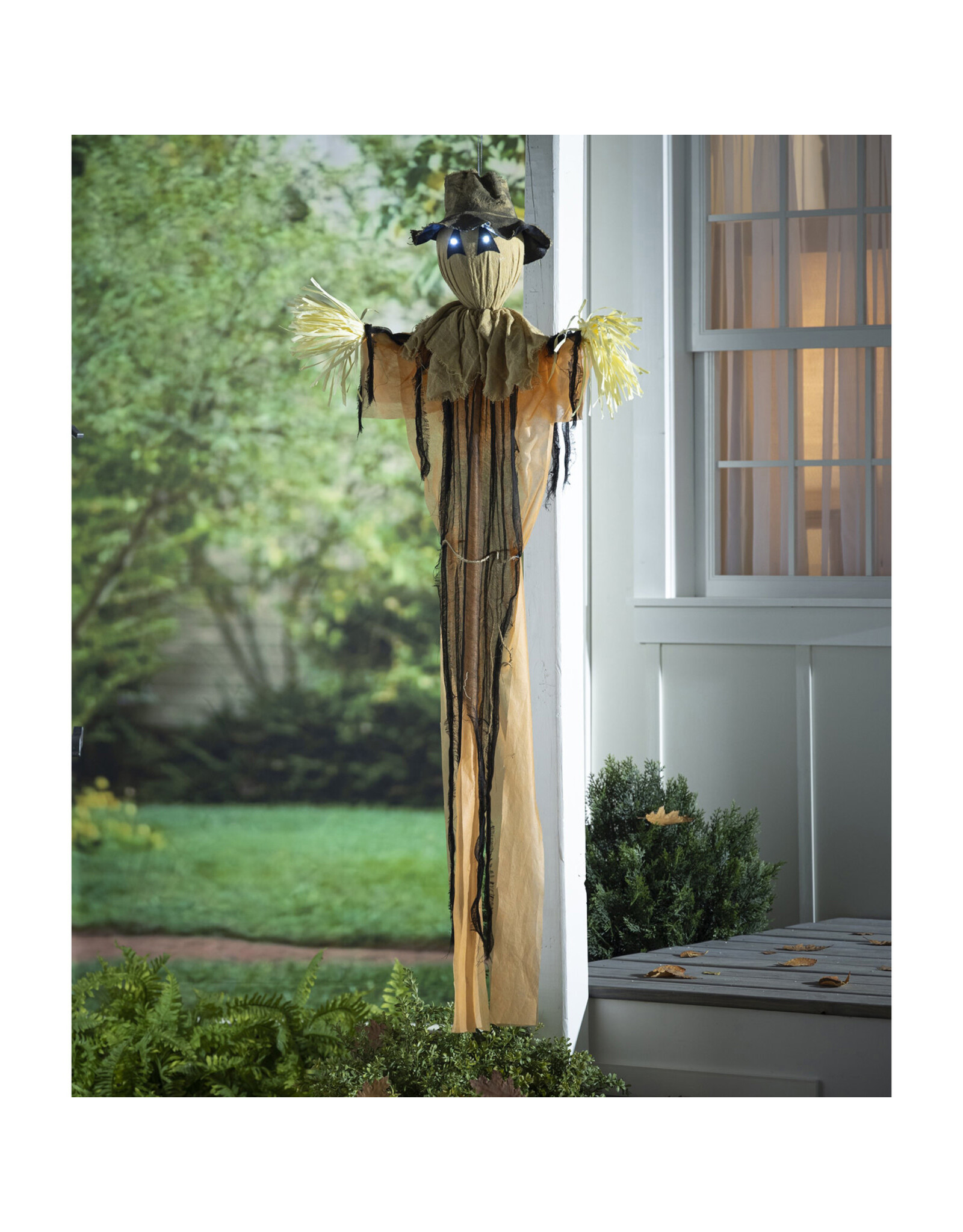 Evergreen Enterprises Spooky Scarecrow With Cold White Lights