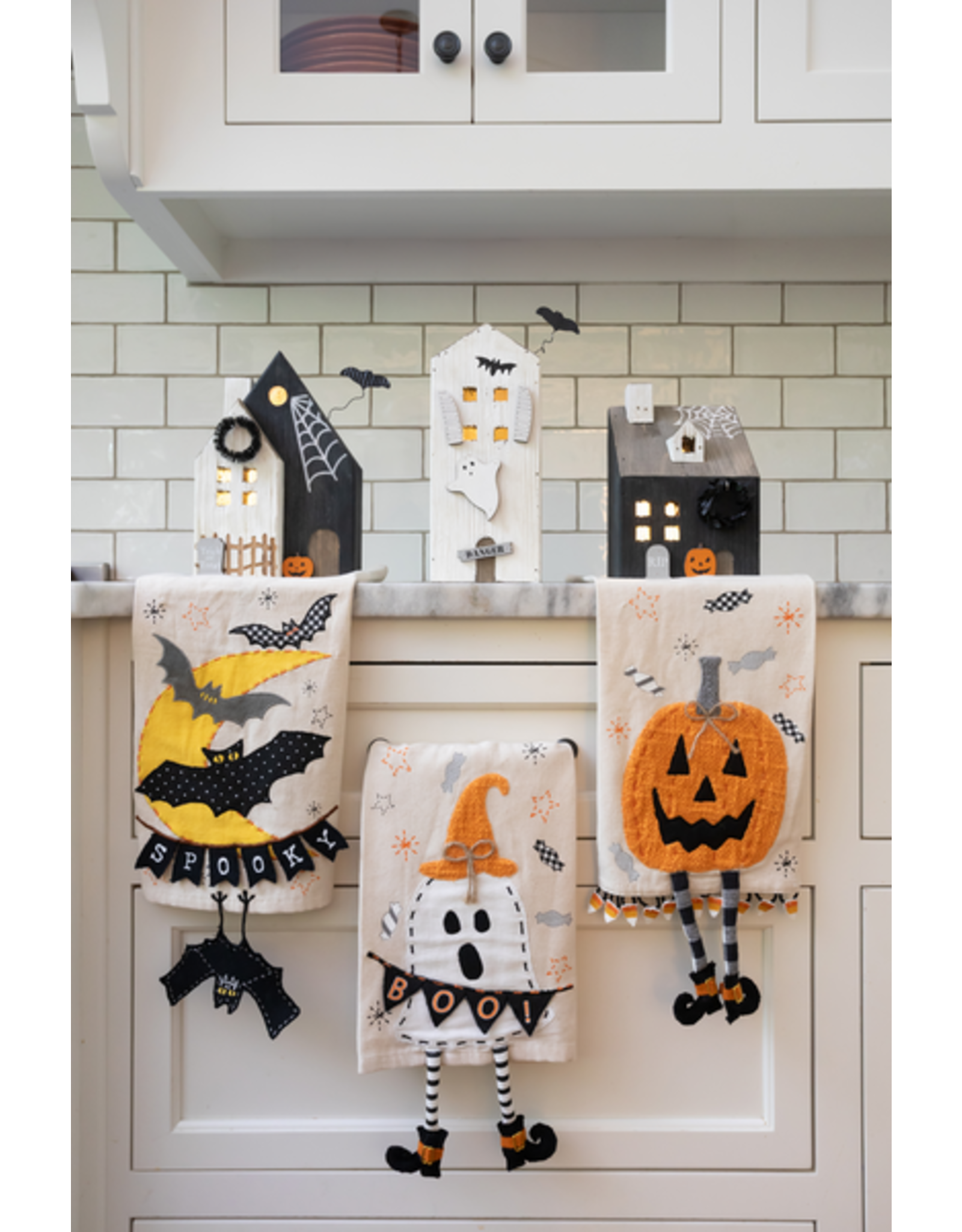 Mud Pie Jack-O-Lantern Dangle Leg Towel