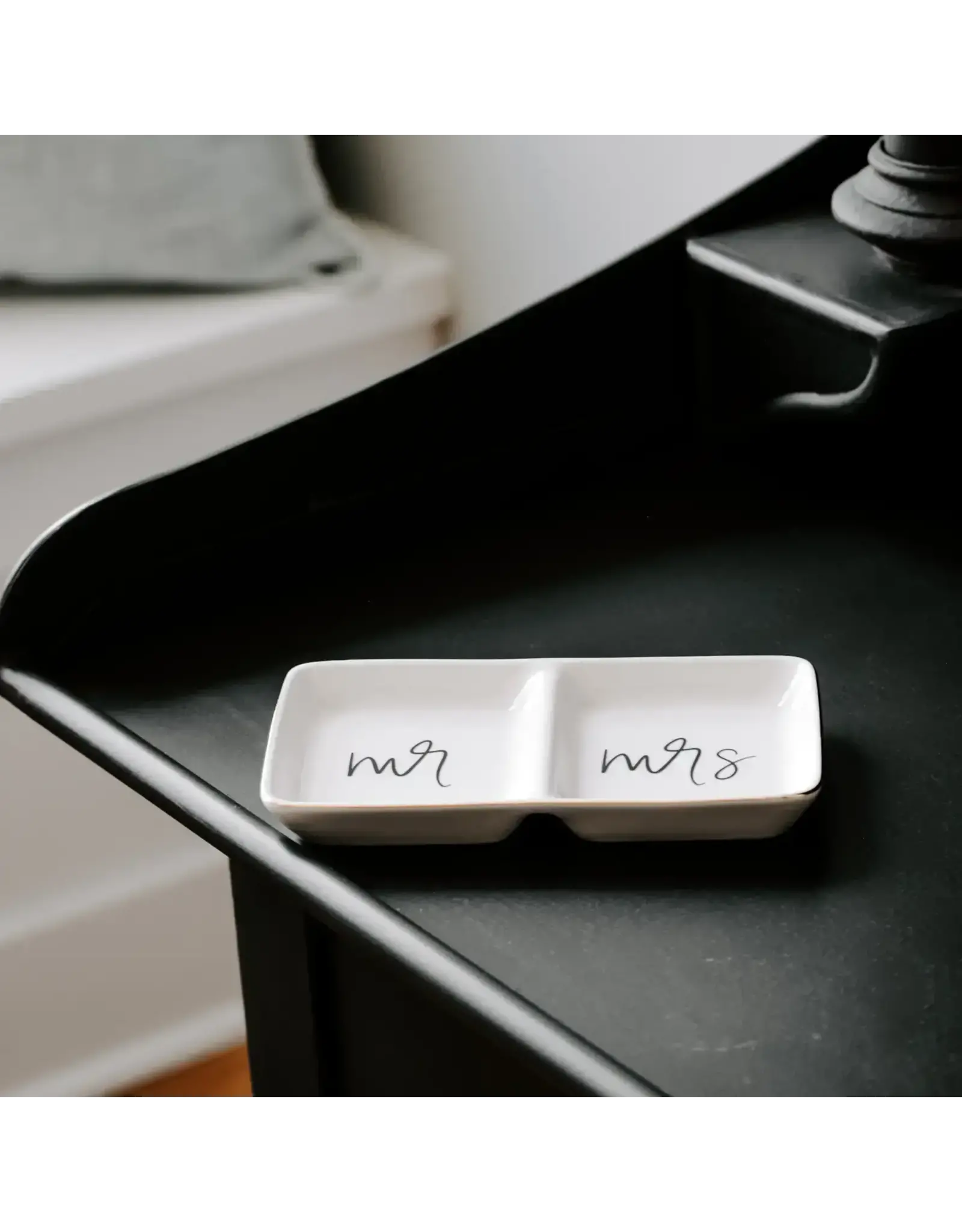 Sweet Water Decor Mr. and Mrs. Jewelry Dish