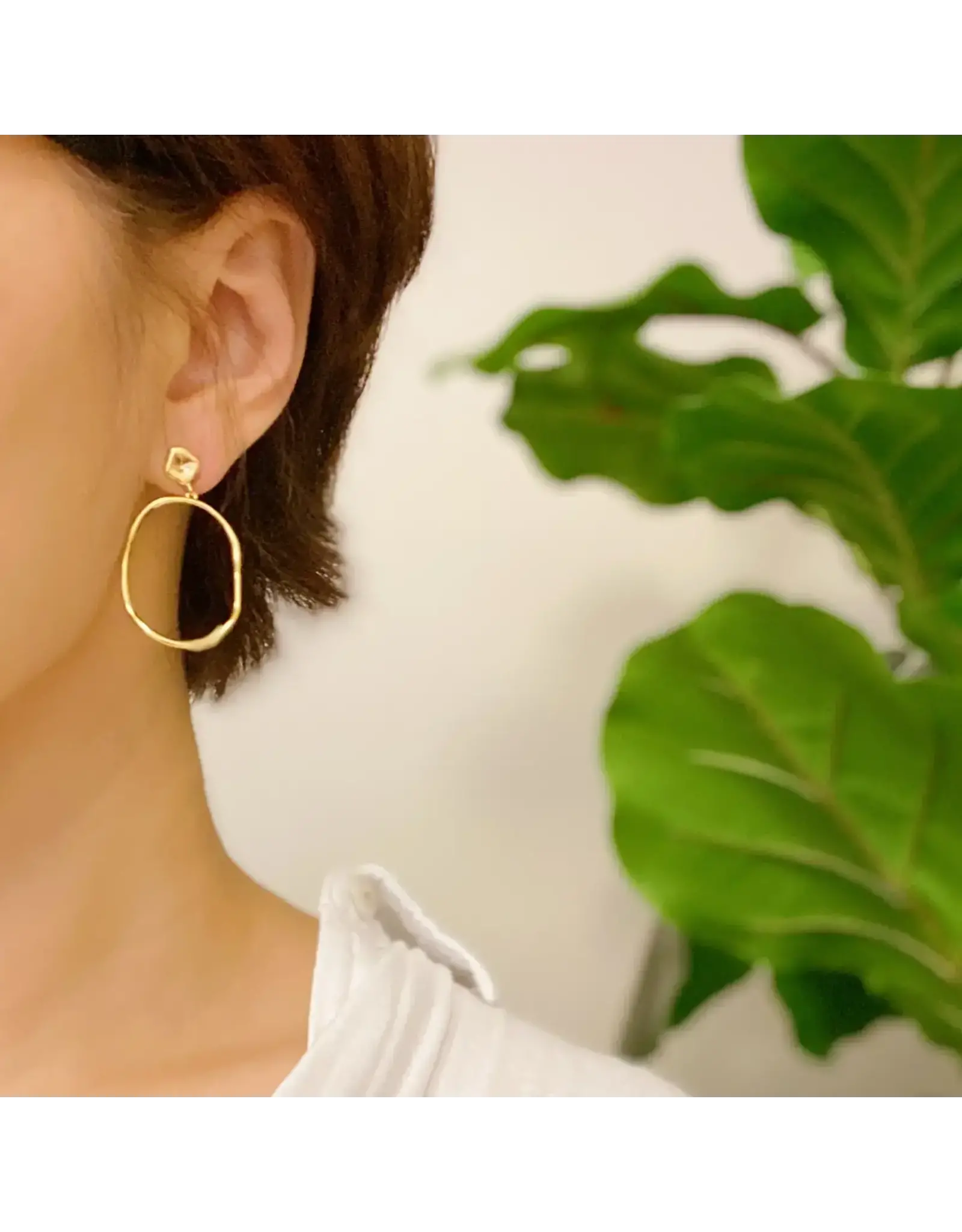 Ellison & Young/Faire Modern Molten Oval Drop Earrings