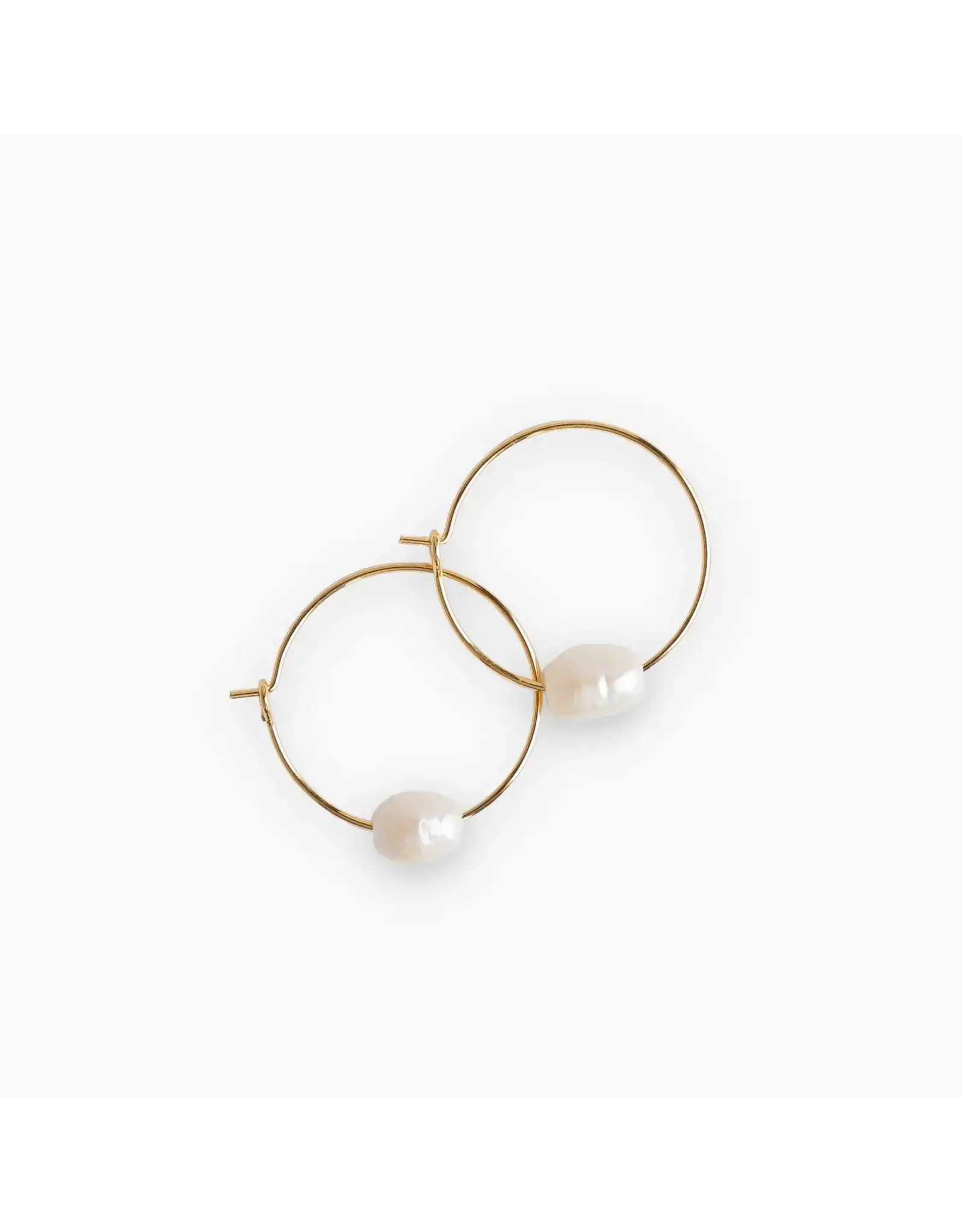 Lenny & Eva/Faire Hoop Earrings - Pearl
