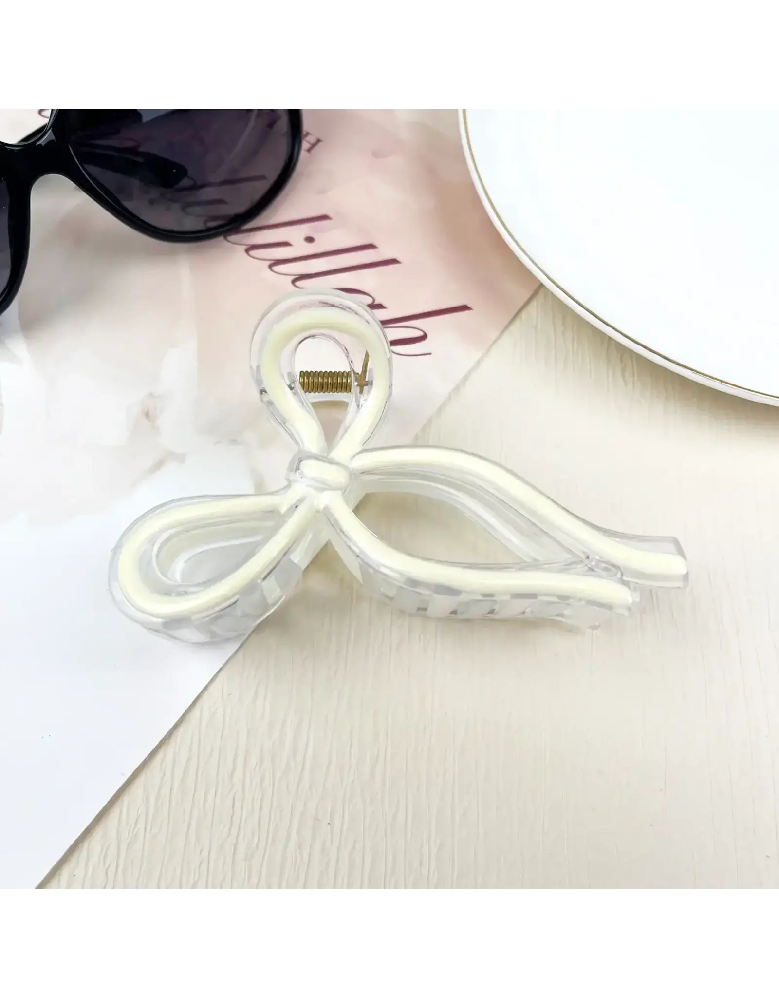 SoapElenGlen/Faire Jelly Bow Hair Clip