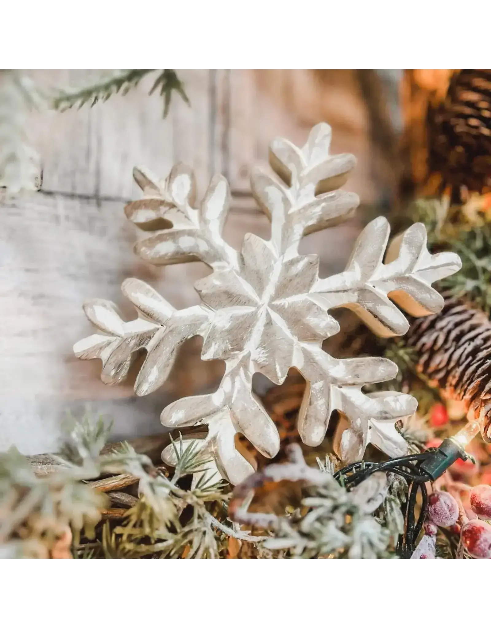 Wholesale Home Decor/Faire Whitewashed Wooden Snowflake 7x7in