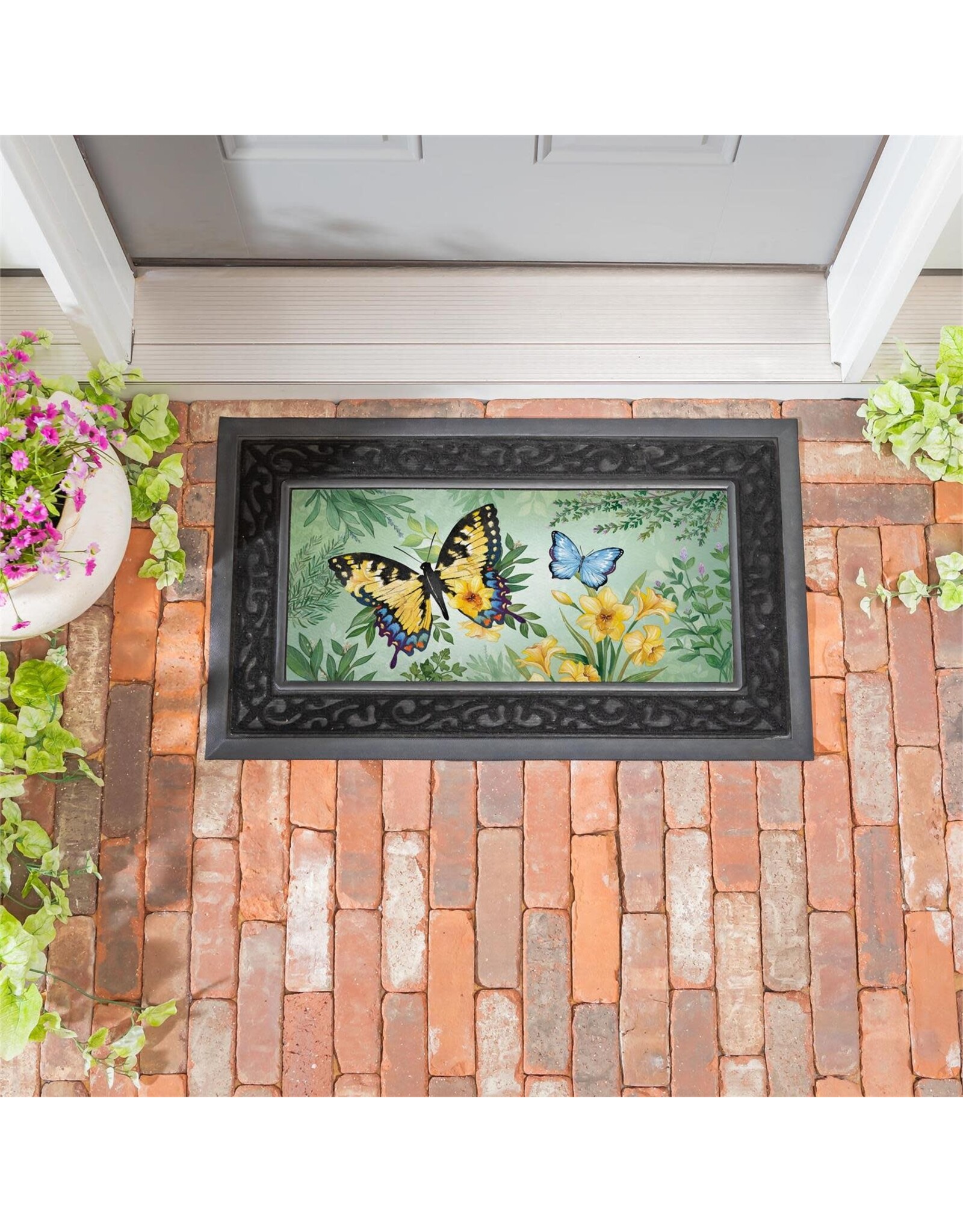 Evergreen Enterprises Pollinator Garden Green & Yellow Florals Monarch Butterfly Sassafras Switch Mat