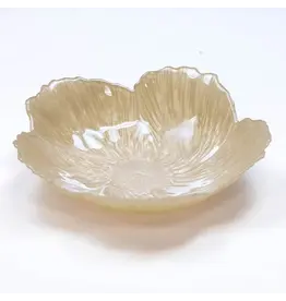 The Royal Standard Magnolia Glass Serving Bowl