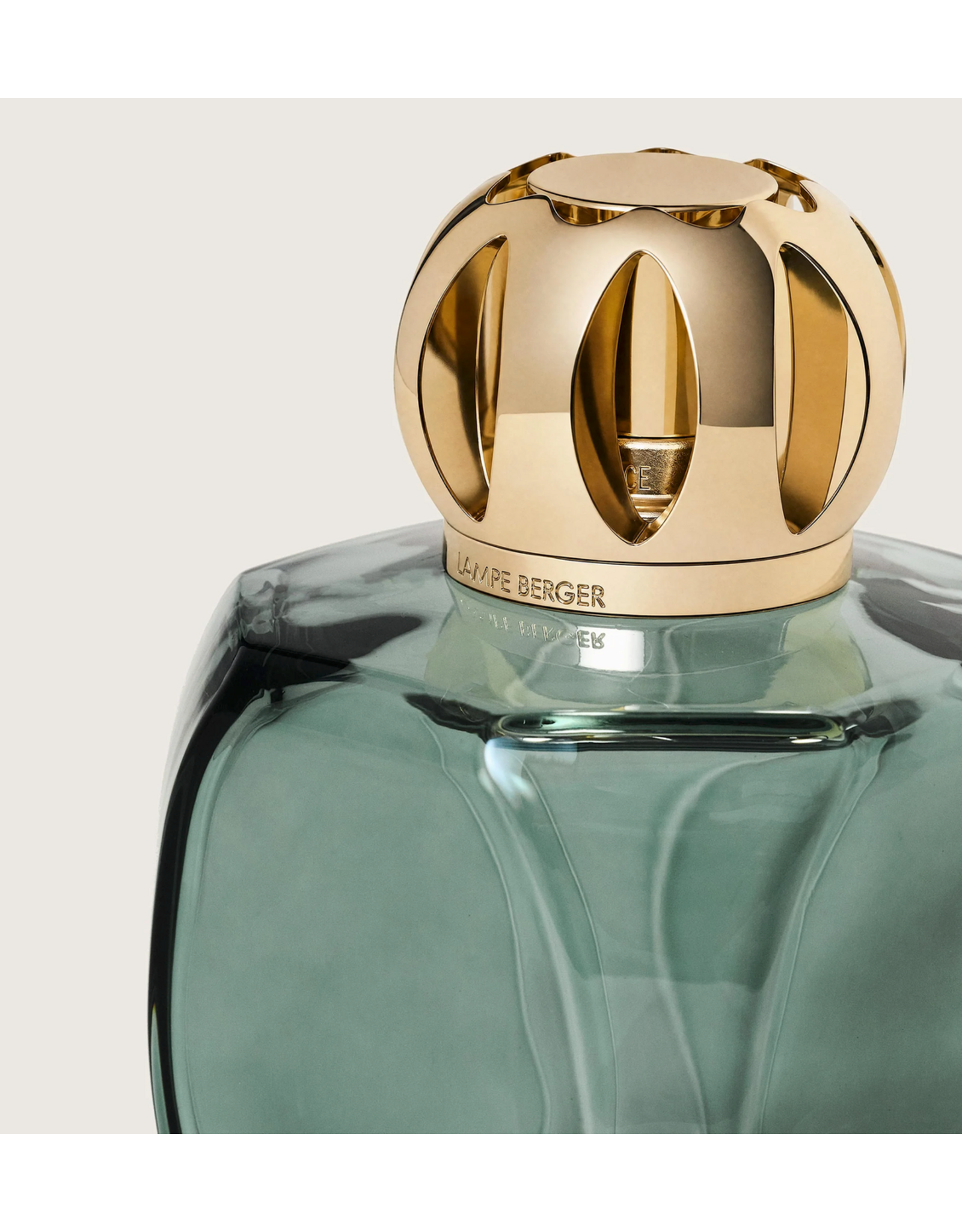 Maison Berger Magical Green Fragrance Lamp Gift Set with Velvet of Orient