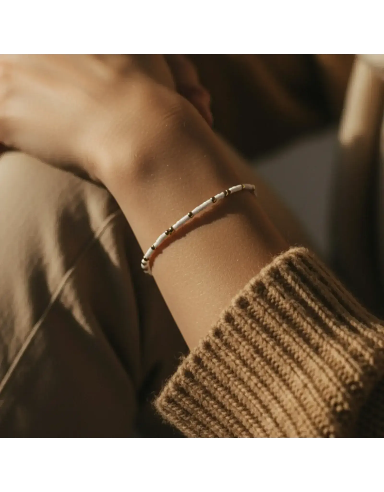 Lenny & Eva/Faire Confetti Beaded Bangle - White