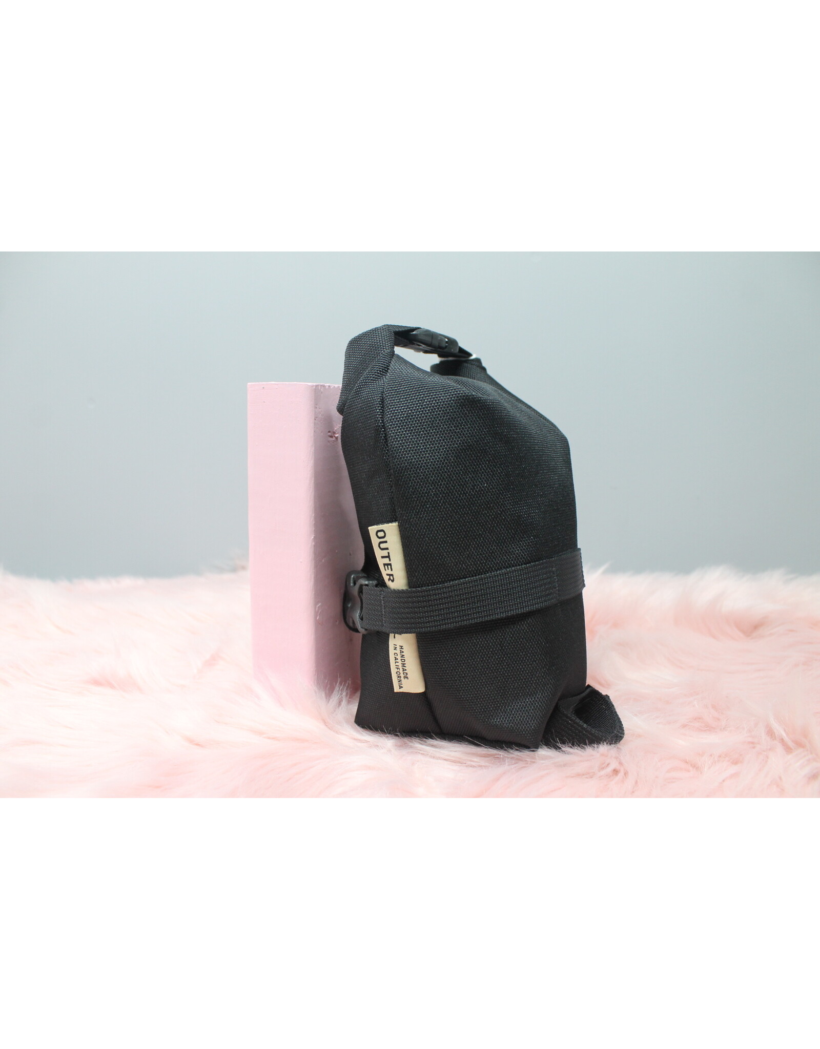 Outer Shell Rolltop Saddlebag Black